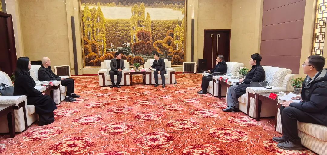 彩乐园(中国游)官方网站矿业相关领导拜访格尔木市委市政府